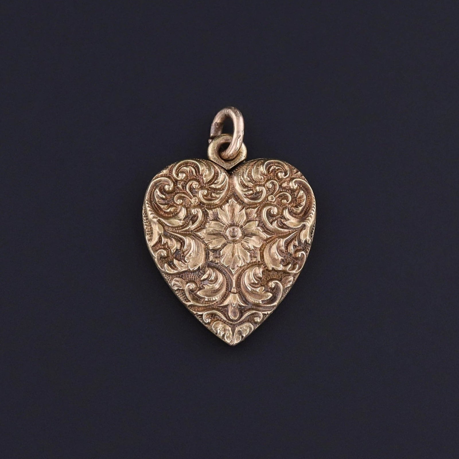 Antique Heart Locket of 14k Gold - Trademark Antiques