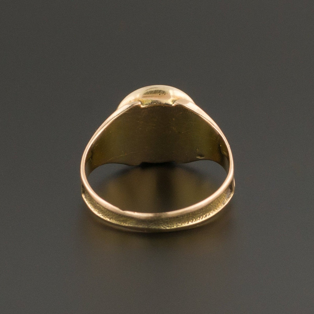 Antique Intaglio Ring | Amethyst Intaglio Ring - Trademark Antiques