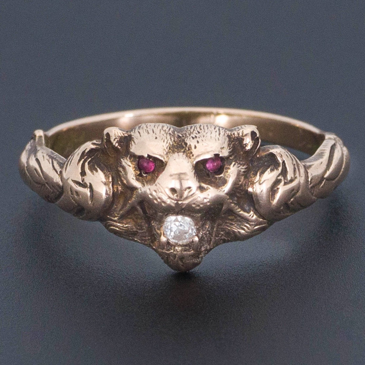 Antique Lion Ring | 10k Gold Ring - Trademark Antiques