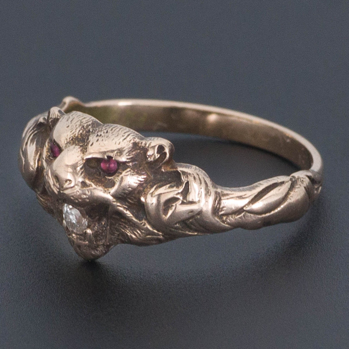 Antique Lion Ring | 10k Gold Ring - Trademark Antiques