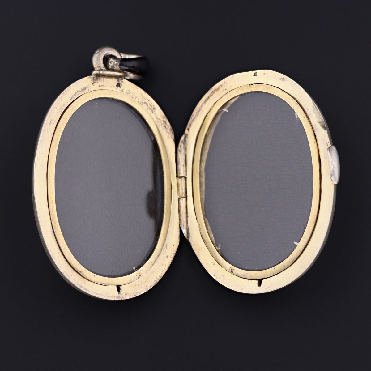 Antique Locket | AEI Locket - Trademark Antiques