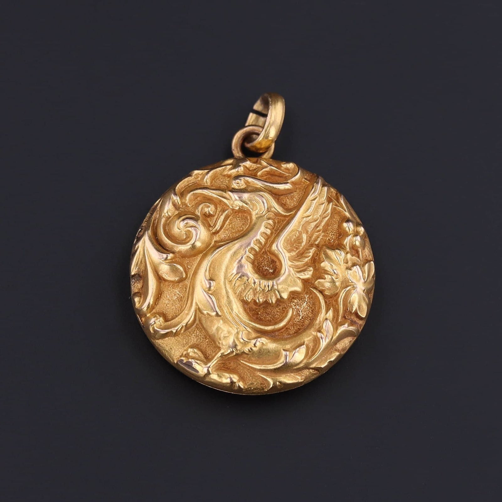 Antique Locket | Art Nouveau Locket - Trademark Antiques