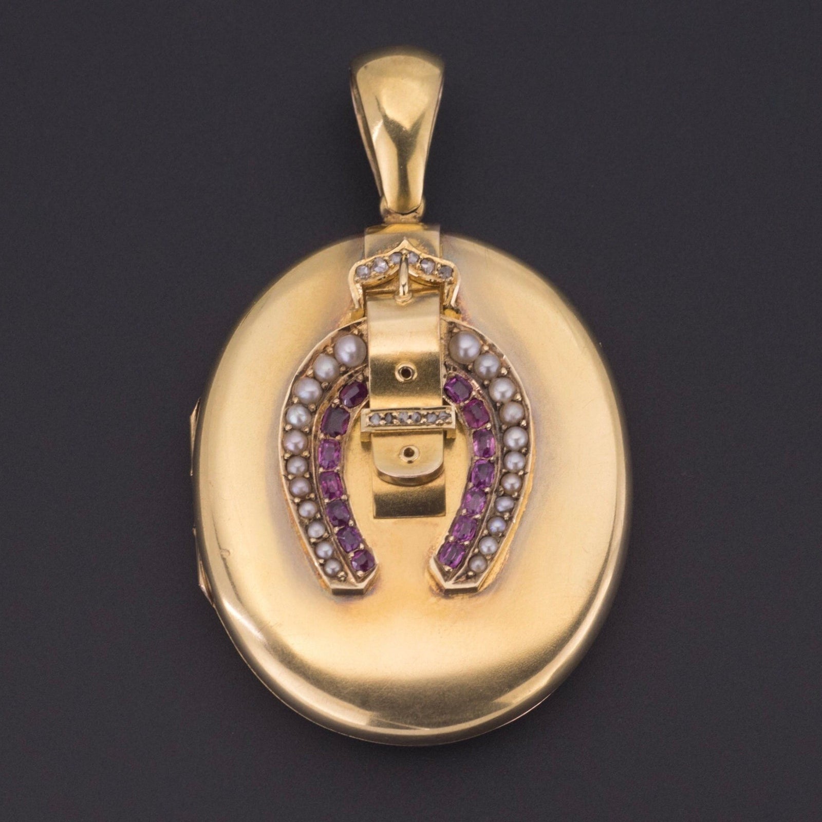 Antique Locket | Horseshoe Locket - Trademark Antiques