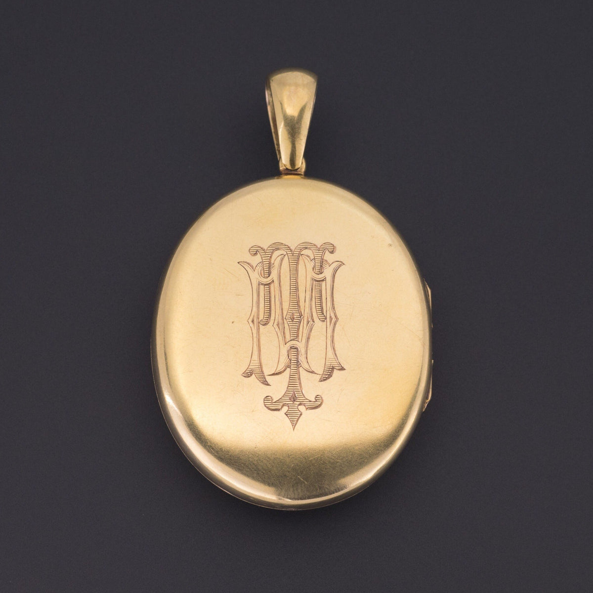 Antique Locket | Horseshoe Locket - Trademark Antiques