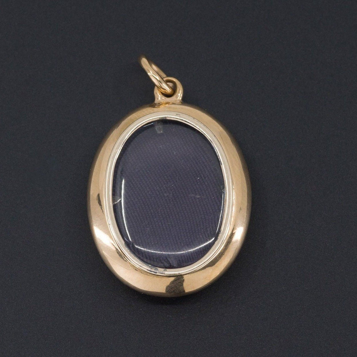 Antique Locket | Horseshoe Locket - Trademark Antiques
