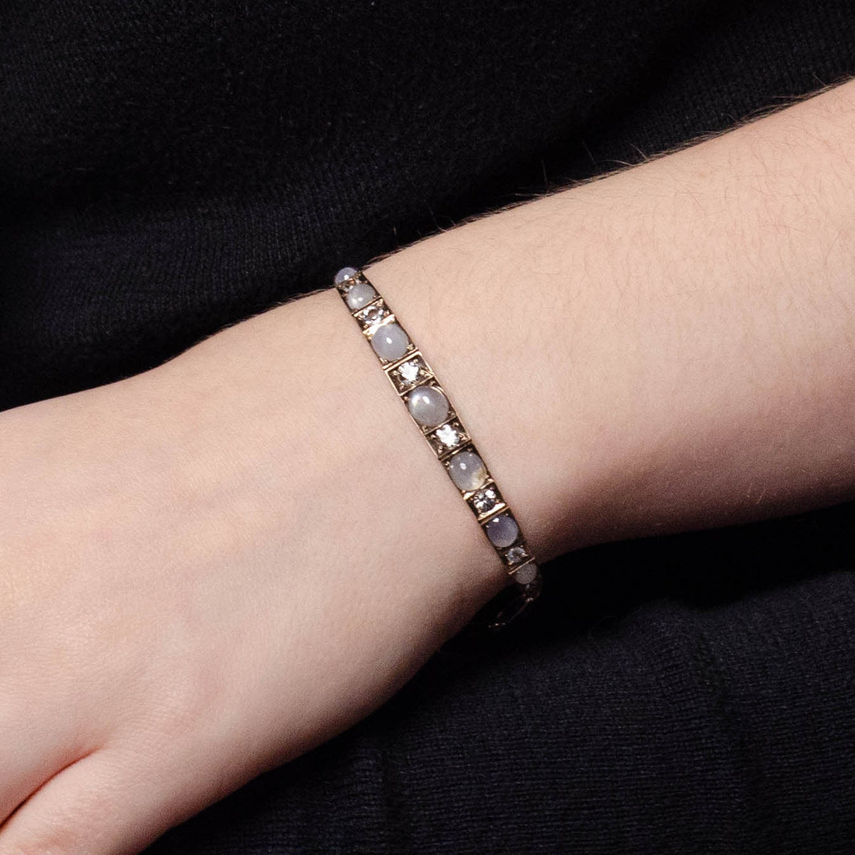 Antique Star Sapphire and White Topaz Bracelet of 9ct Gold - Trademark Antiques