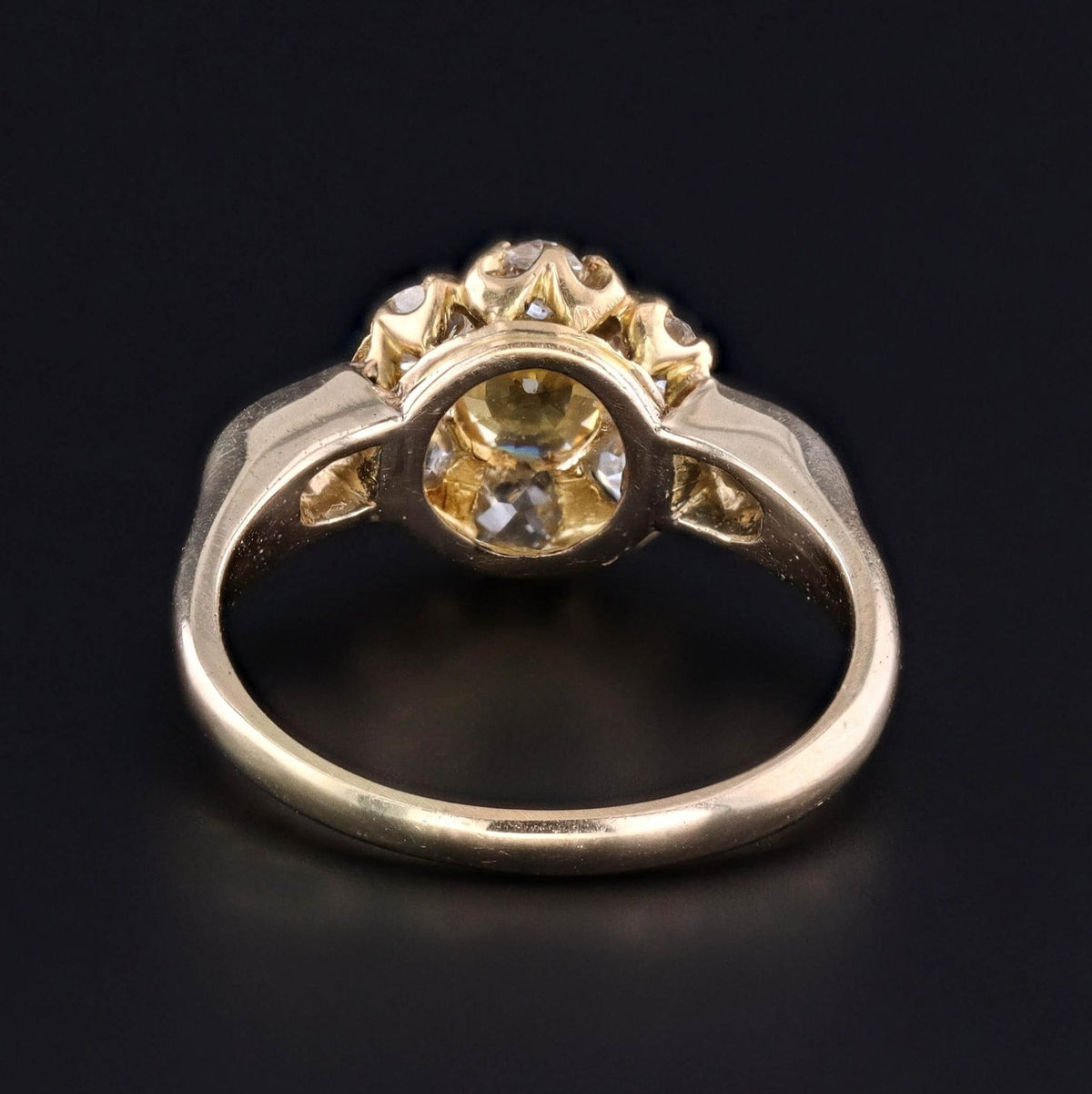 Antique Yellow Sapphire Ring of 14k Gold - Trademark Antiques