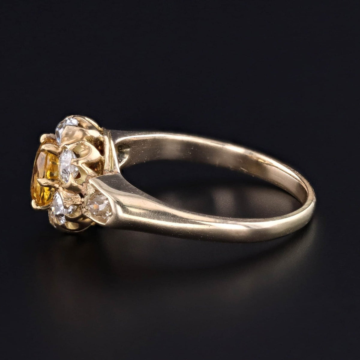 Antique Yellow Sapphire Ring of 14k Gold - Trademark Antiques
