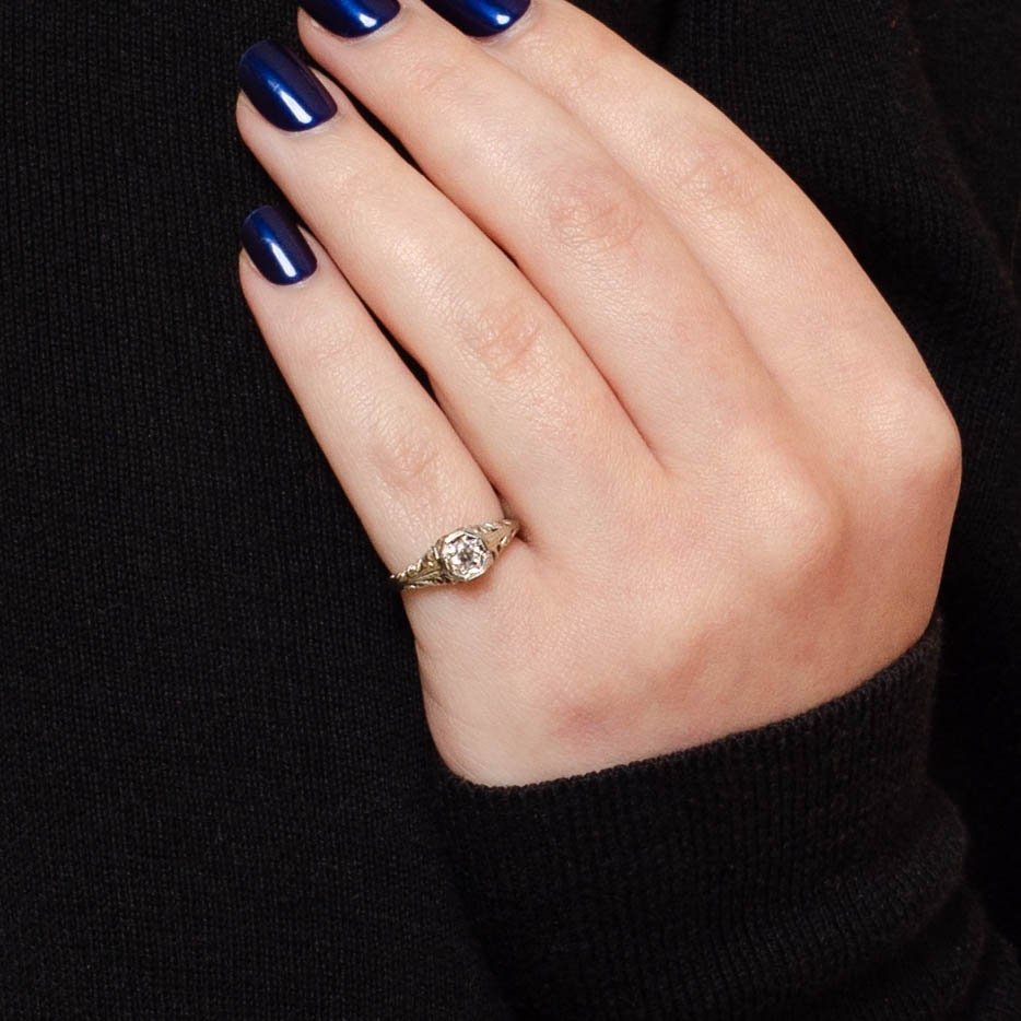 Art Deco Filigree Diamond Ring of 19k White Gold - Trademark Antiques