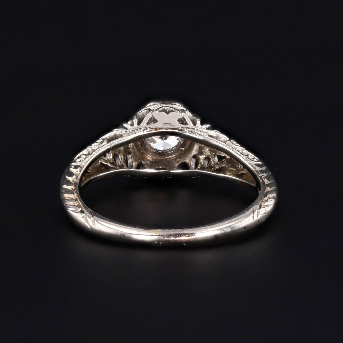 Art Deco Filigree Diamond Ring of 19k White Gold - Trademark Antiques