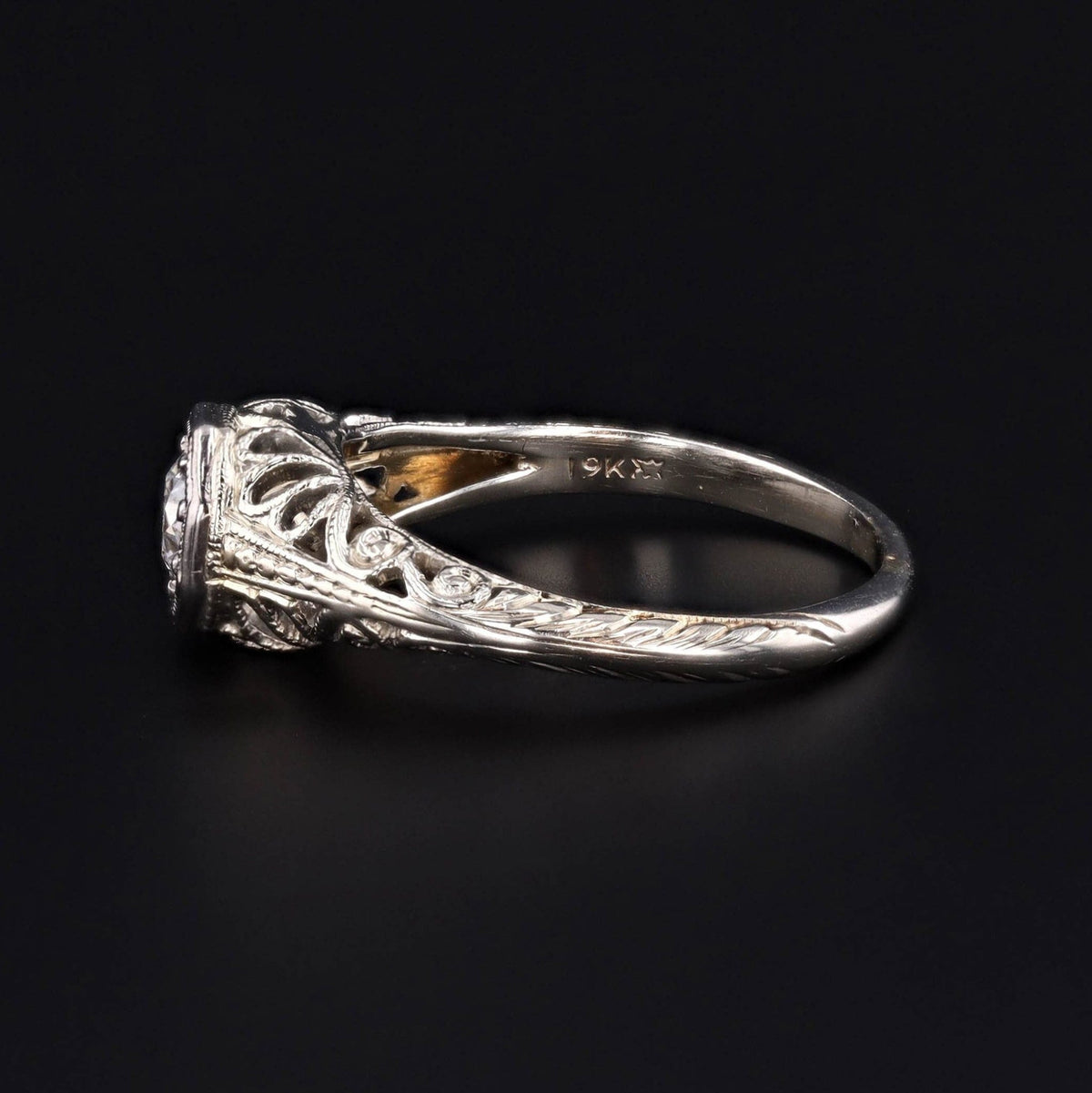 Art Deco Filigree Diamond Ring of 19k White Gold - Trademark Antiques