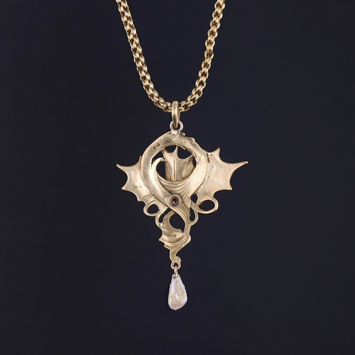 Art Nouveau Dragon Pendant of 18k Gold - Trademark Antiques