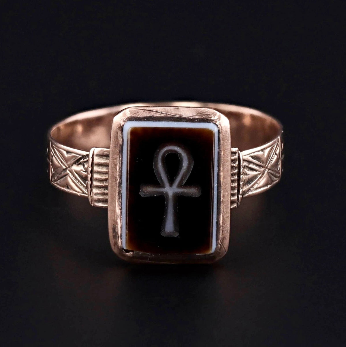 Banded Agate Ankh Intaglio Ring of 10k Gold - Trademark Antiques