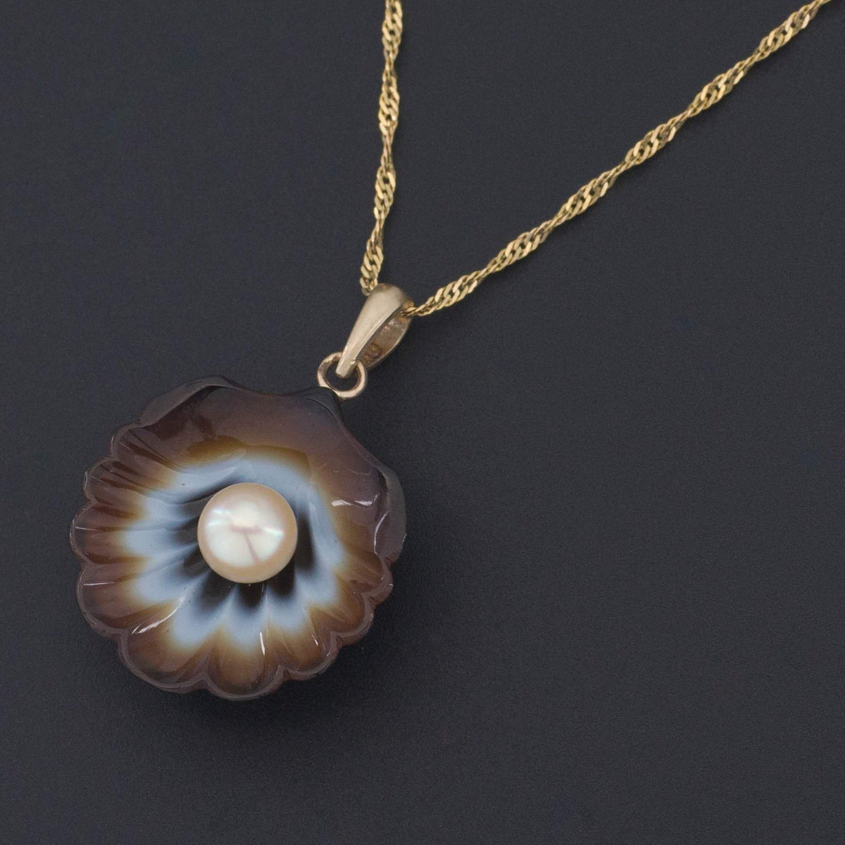 Banded Agate Shell Pendant | Antique Banded Agate Shell Pendant - Trademark Antiques