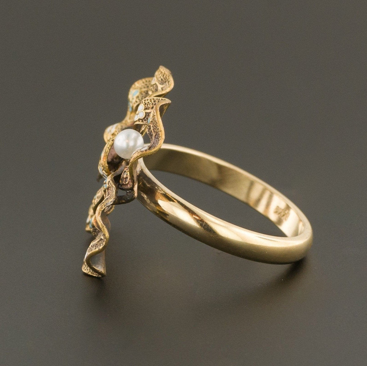 Bow Ring | Antique Bow Ring - Trademark Antiques