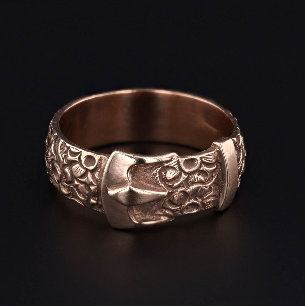 Buckle Ring | 14k Gold Ring - Trademark Antiques