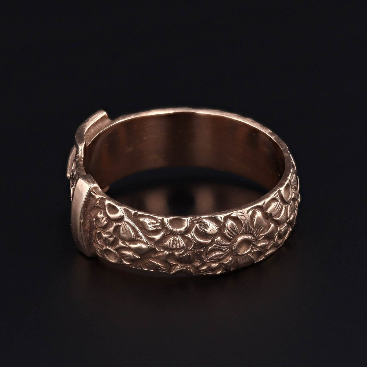 Buckle Ring | 14k Gold Ring - Trademark Antiques