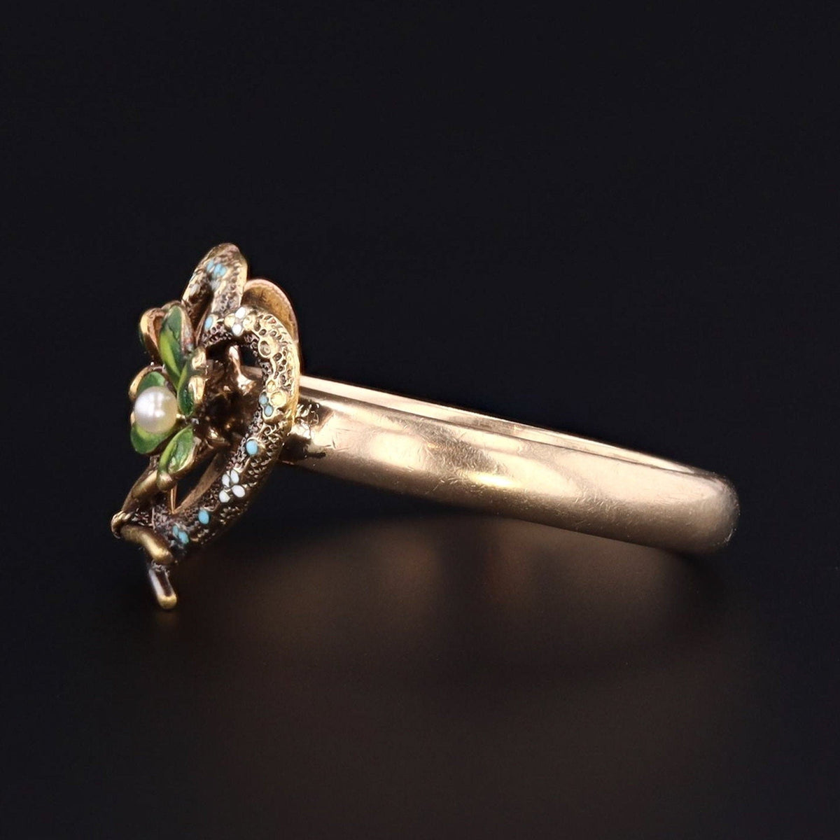 Clover Ring | 14k Gold Enamel Clover Ring - Trademark Antiques
