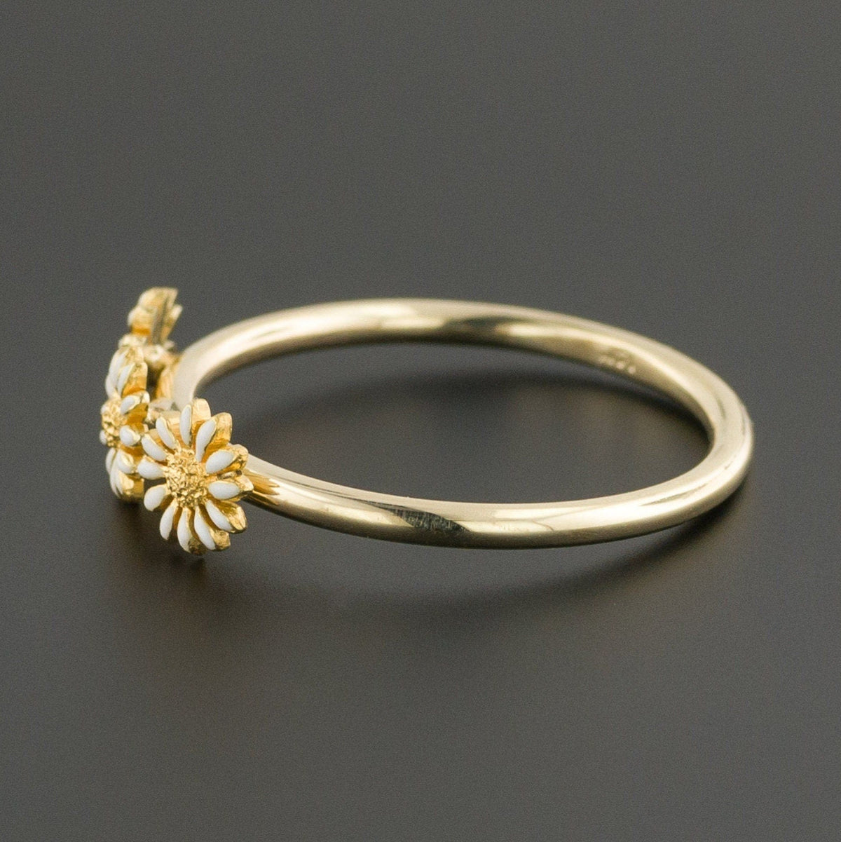 Daisy Ring | Enamel Flower Ring - Trademark Antiques