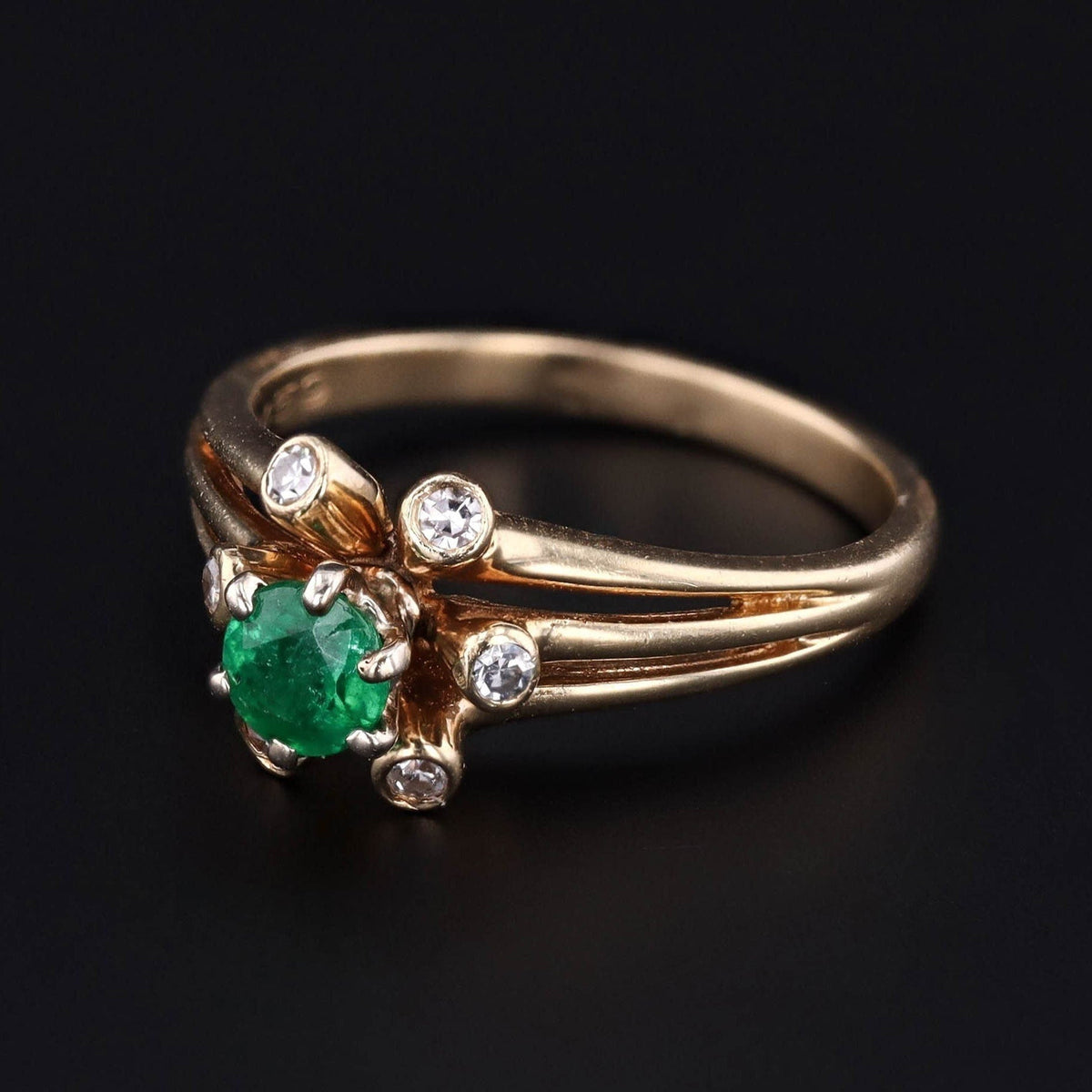 Emerald &amp; Diamond Ring | Vintage Emerald Ring - Trademark Antiques