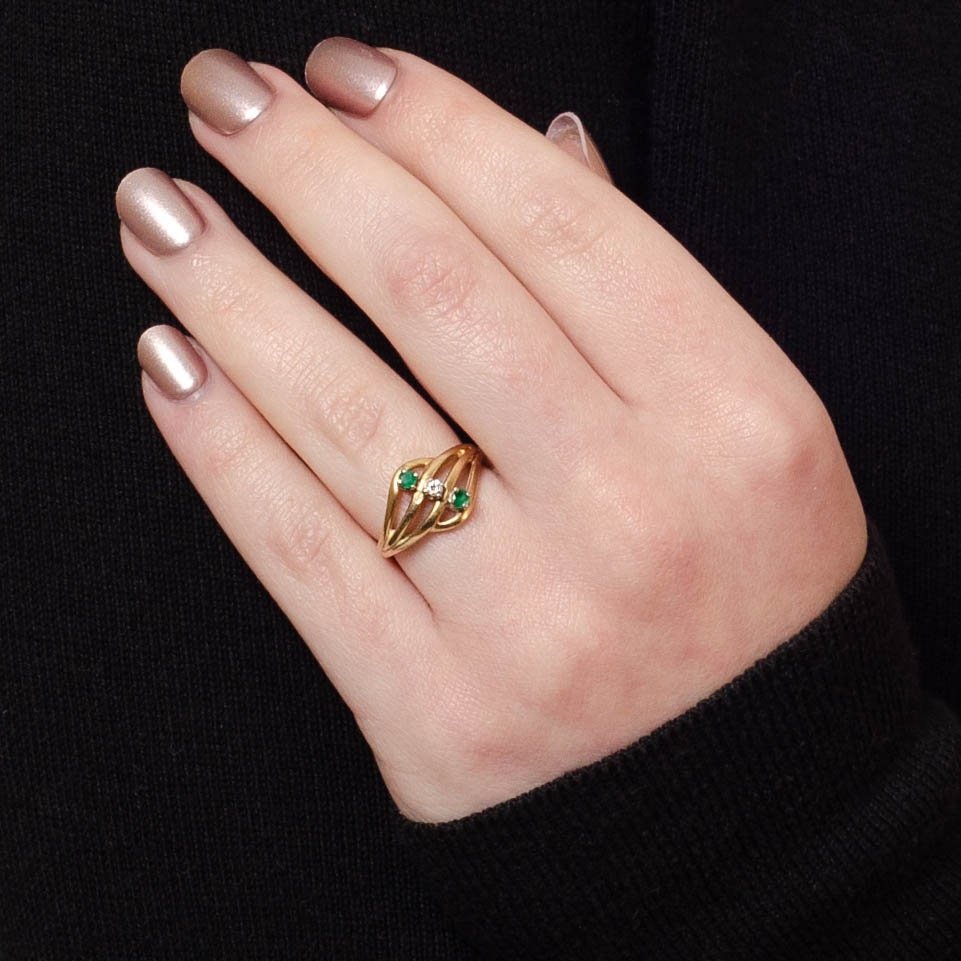 Emerald &amp; Diamond Ring | Vintage Emerald Ring - Trademark Antiques
