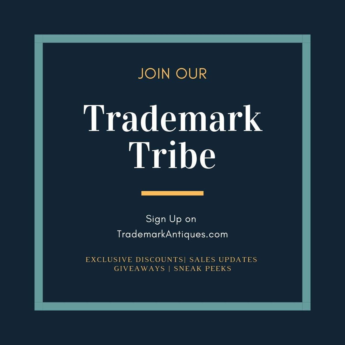 Enamel Four Leaf Clover with Pearl Brooch | 10k Gold Clover Brooch - Trademark Antiques