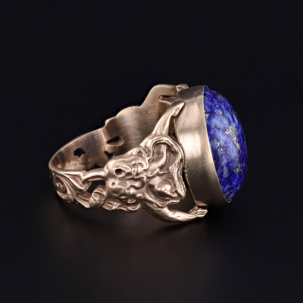Floral Woman Lapis Ring of 14k Gold - Trademark Antiques