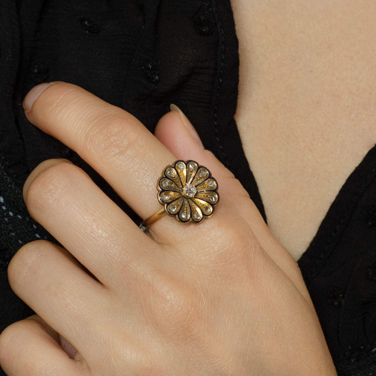 Flower Ring | 14k Gold Flower Ring - Trademark Antiques