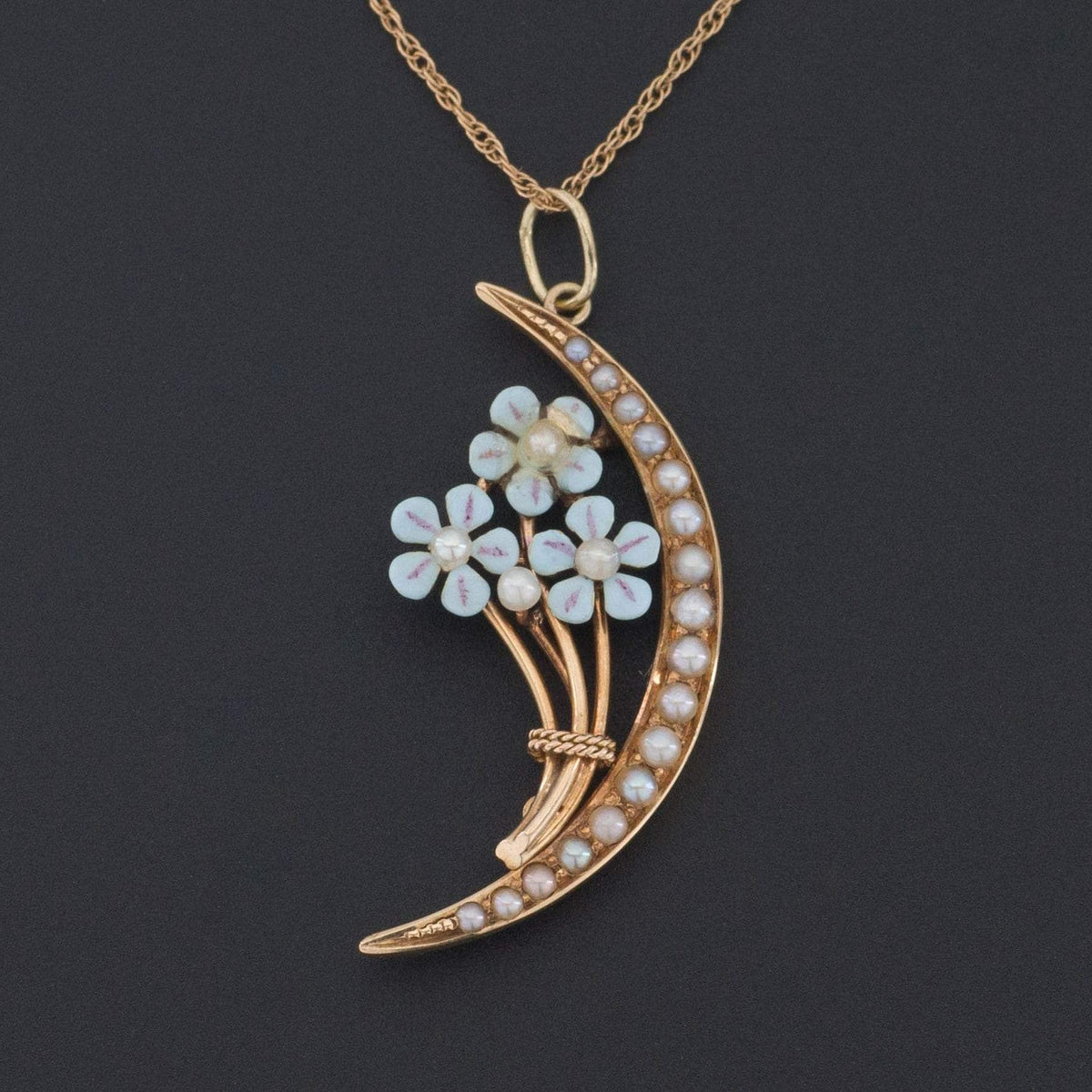 Forget - me - Not Flower Pendant | Pearl &amp; Enamel Flower Pendant - Trademark Antiques