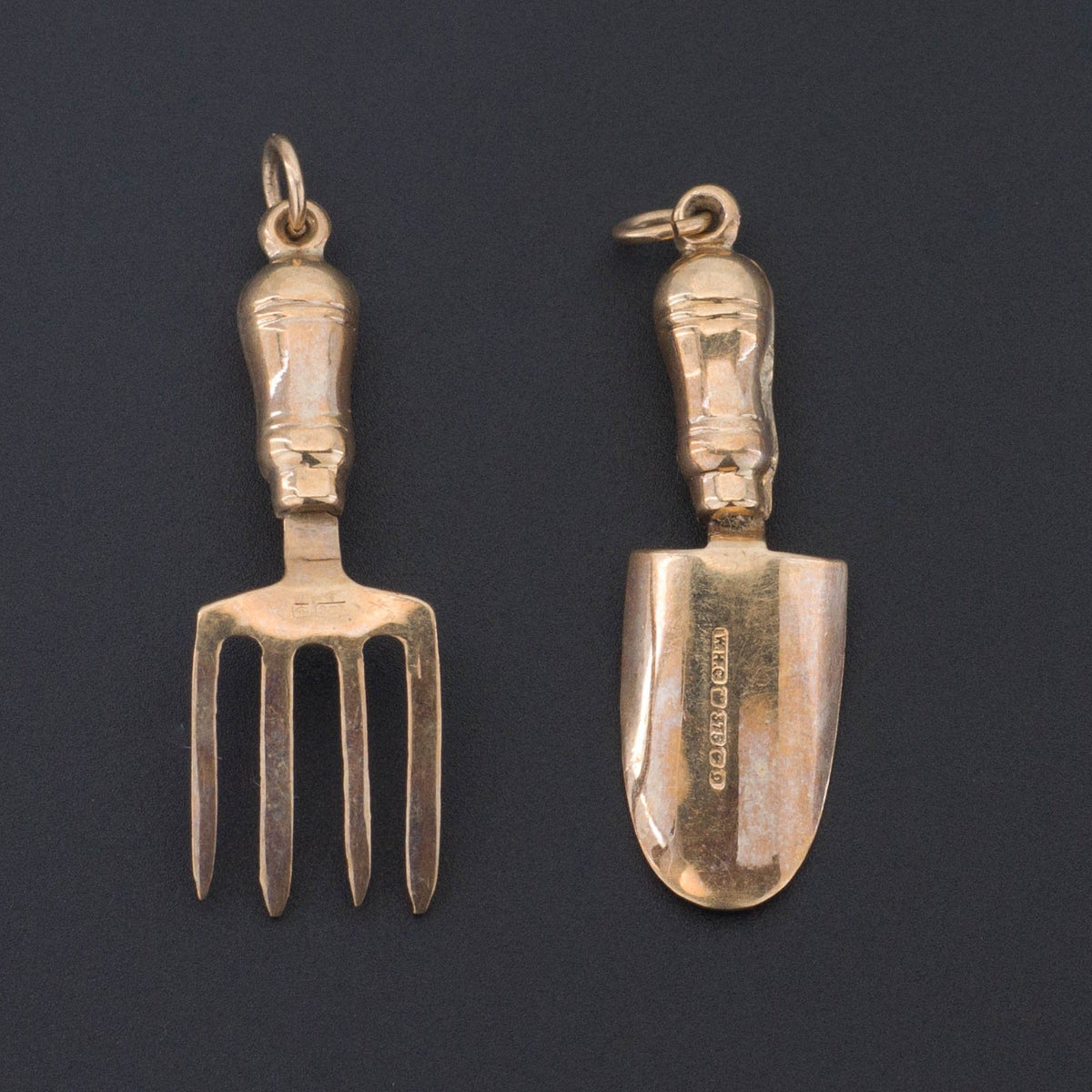 Gardner Charms | 9ct Gold Gardening Tools - Trademark Antiques