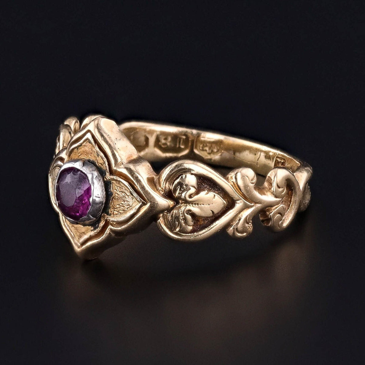 Georgian Mourning Ring with a Rhodalite Garnet in 18k Gold - Trademark Antiques