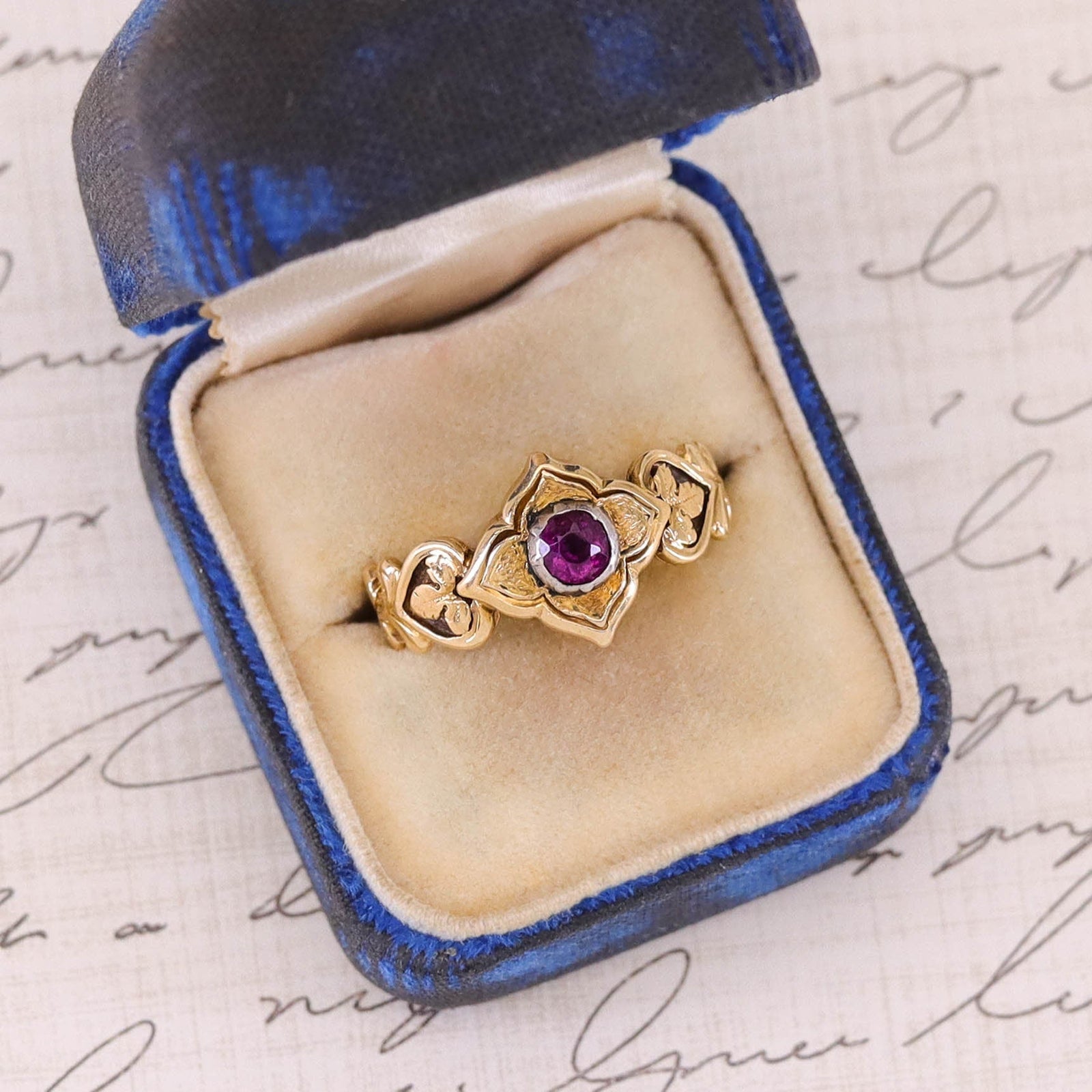 Georgian Mourning Ring with a Rhodalite Garnet in 18k Gold - Trademark Antiques