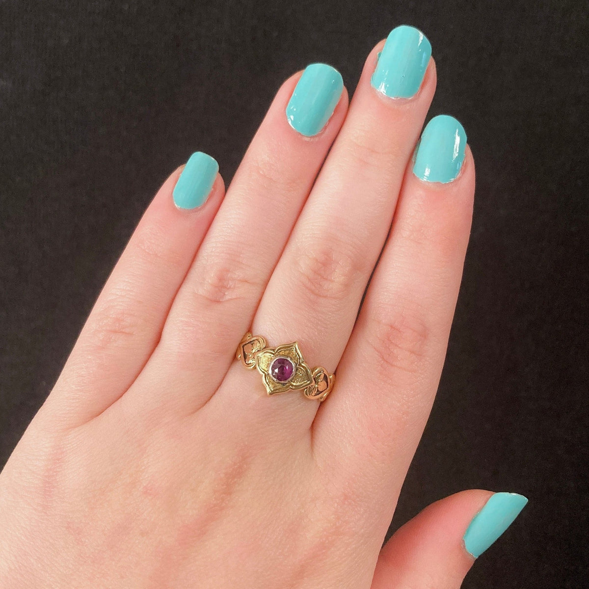 Georgian Mourning Ring with a Rhodalite Garnet in 18k Gold - Trademark Antiques