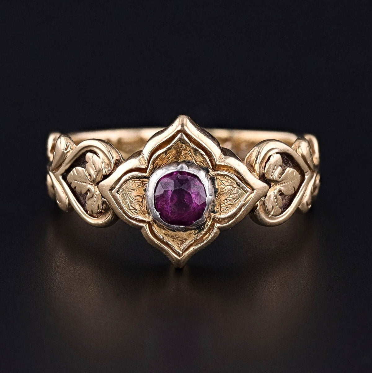 Georgian Mourning Ring with a Rhodalite Garnet in 18k Gold - Trademark Antiques