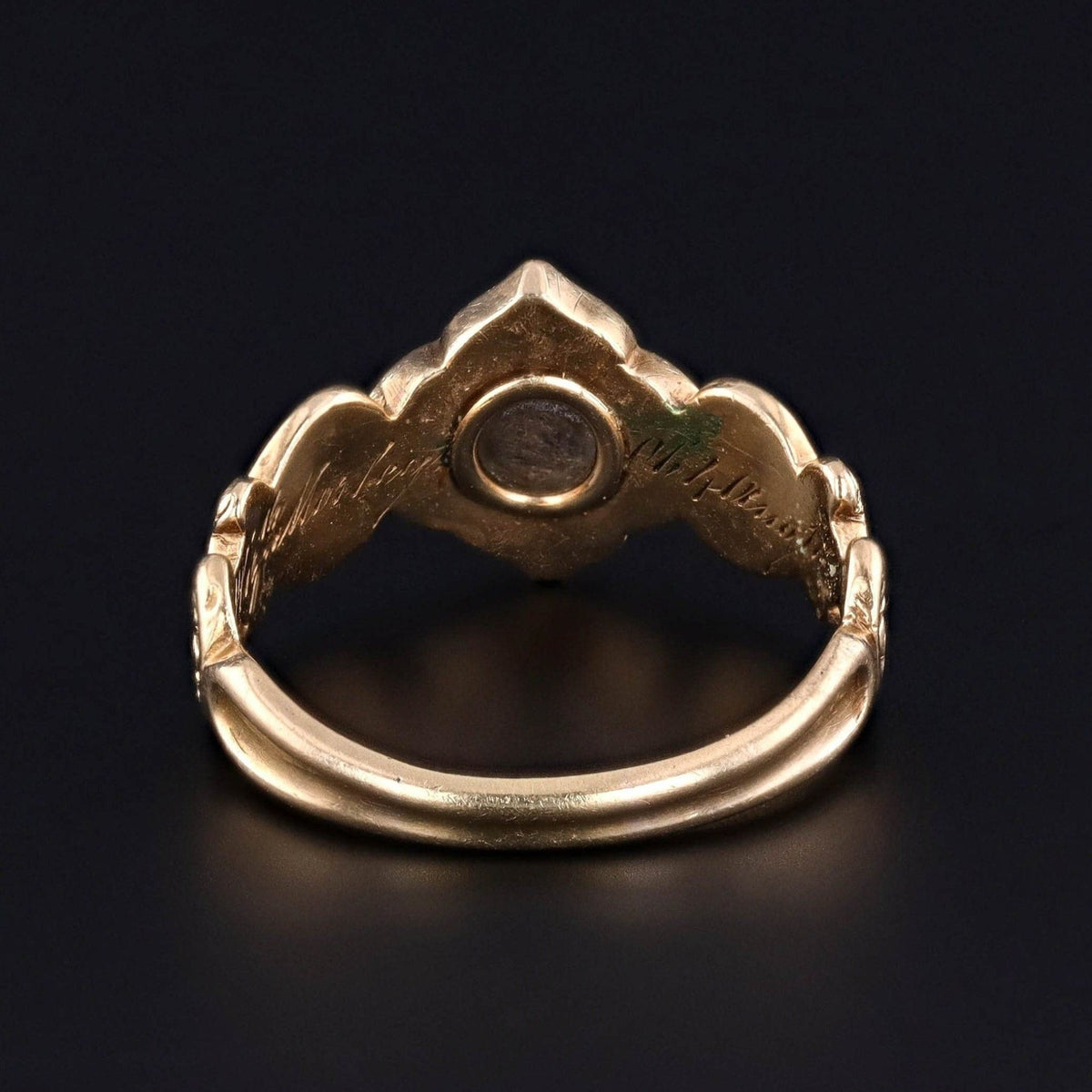 Georgian Mourning Ring with a Rhodalite Garnet in 18k Gold - Trademark Antiques