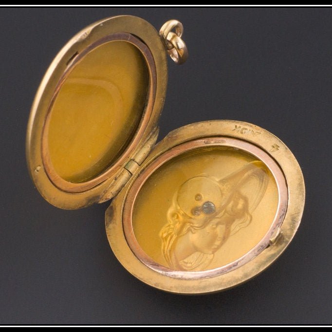 Gold Locket | Art Nouveau Locket - Trademark Antiques