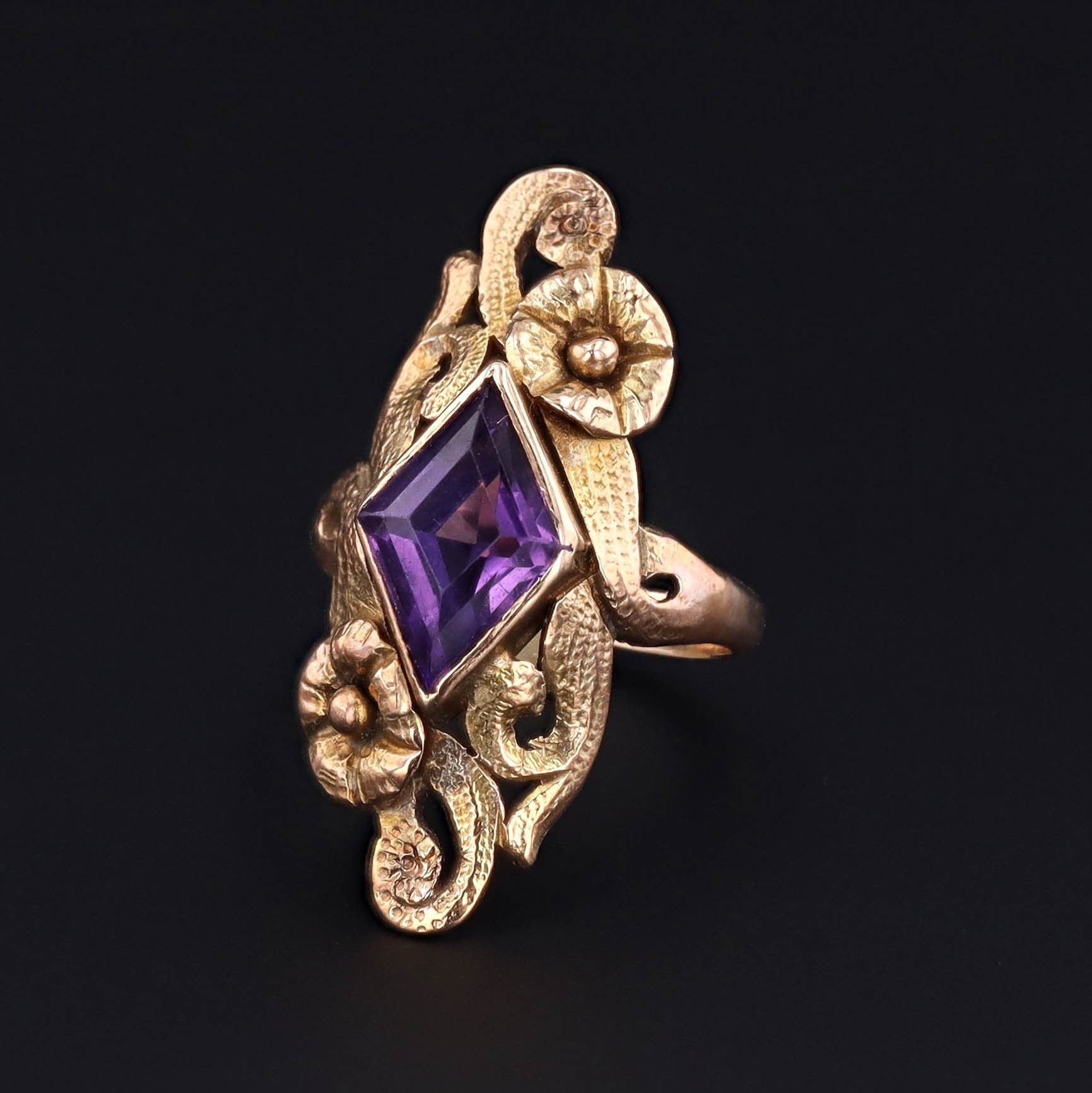 Art Nouveau Amethyst Ring | 10k Gold Ring 