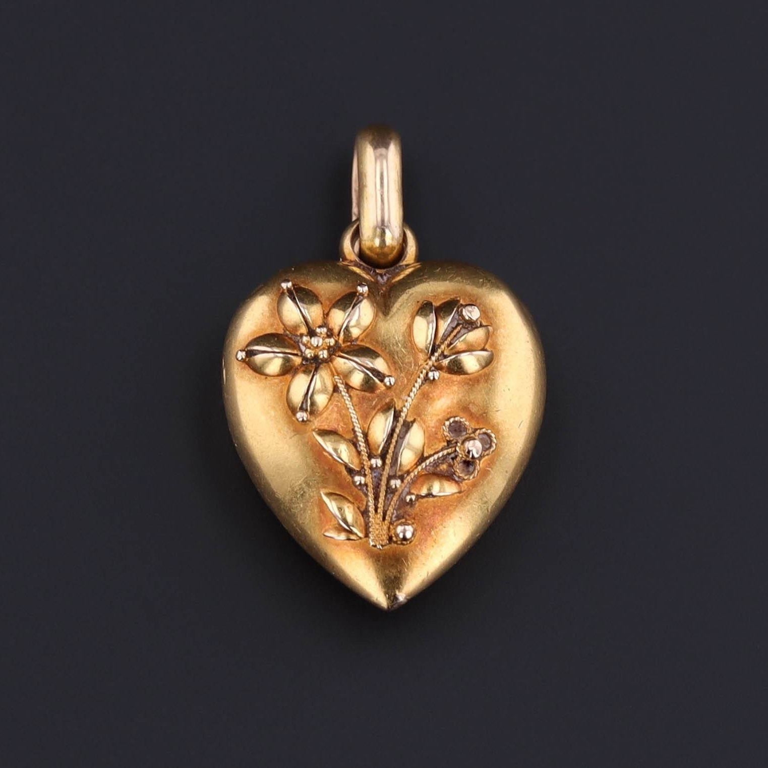 Antique Heart Charm | 15ct Gold Heart 