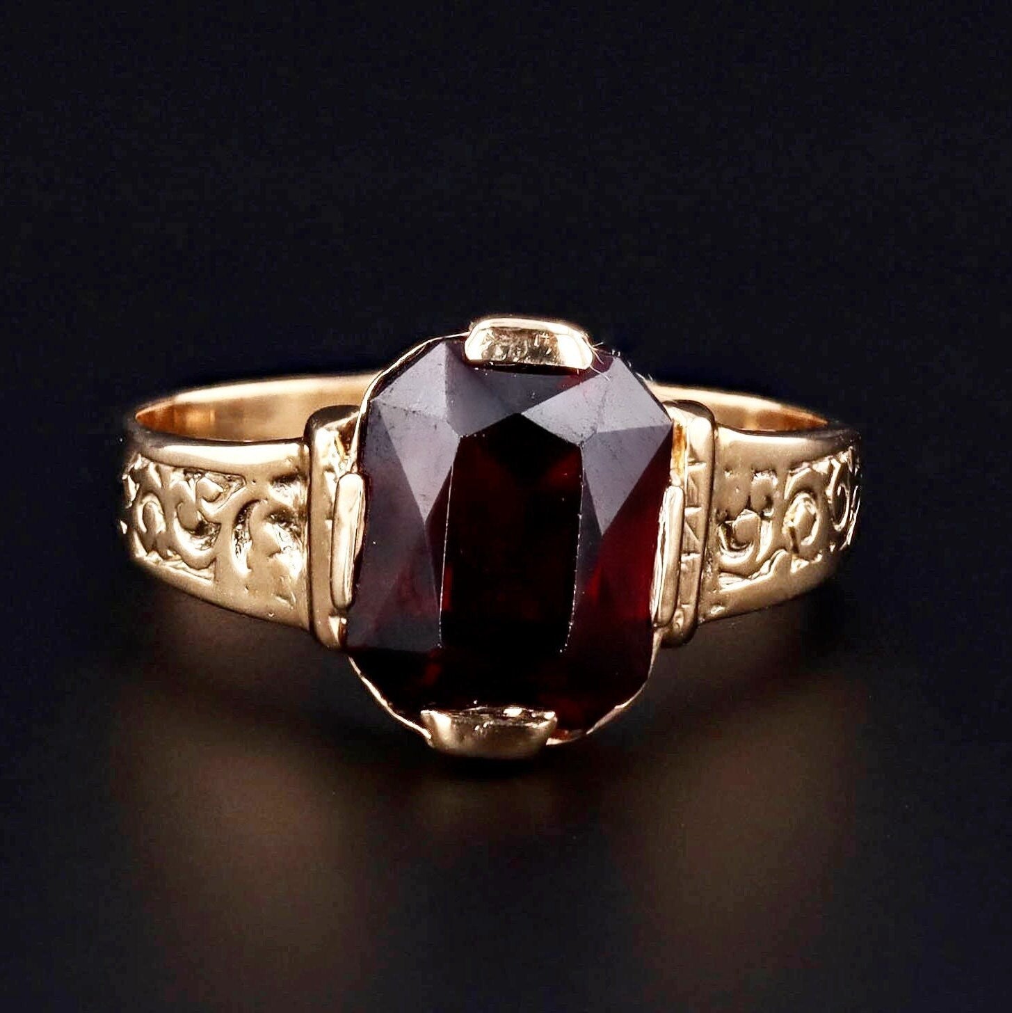 Antique Garnet Ring | 14k Gold Garnet Ring 