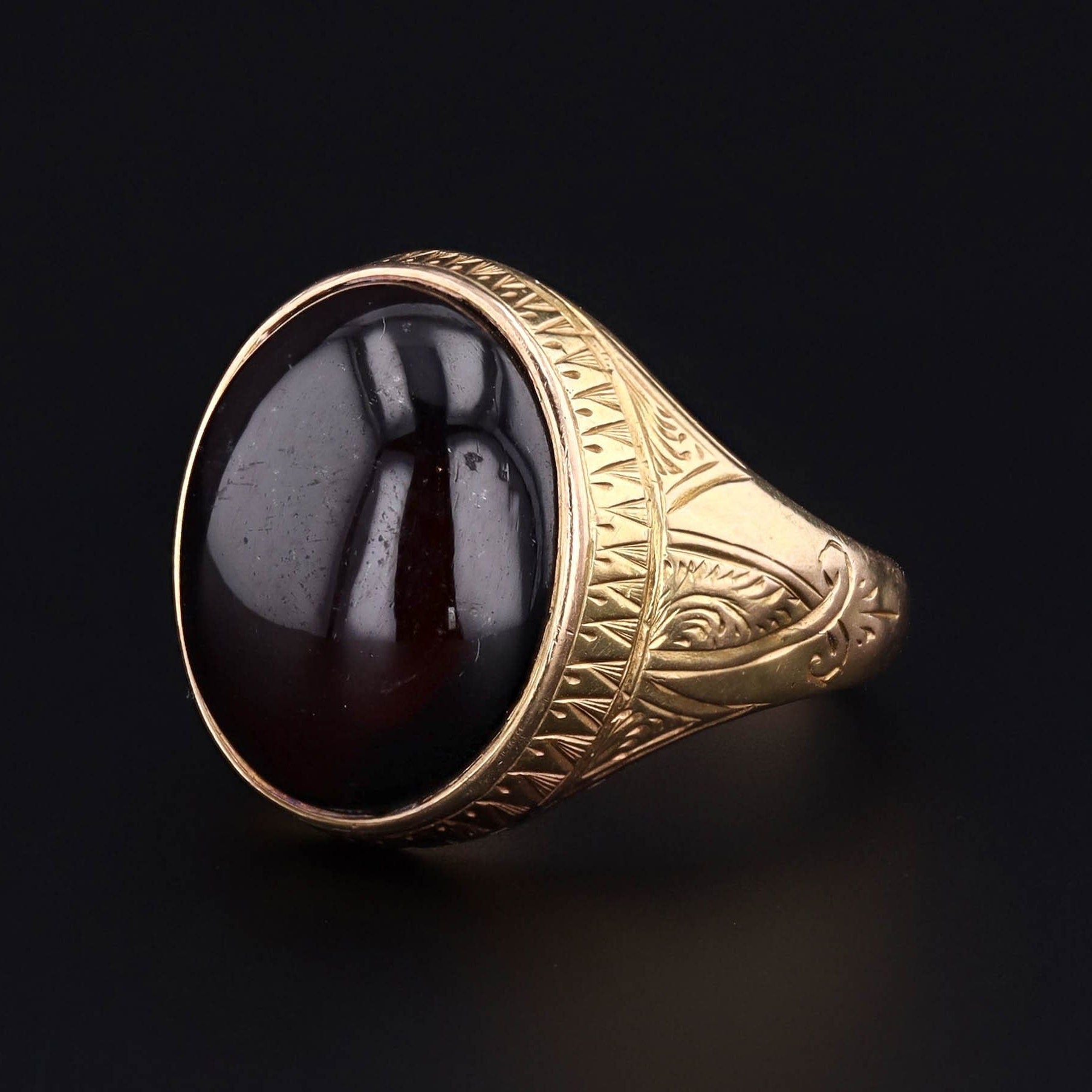 Antique Garnet Ring | 15ct Gold & Garnet Ring 