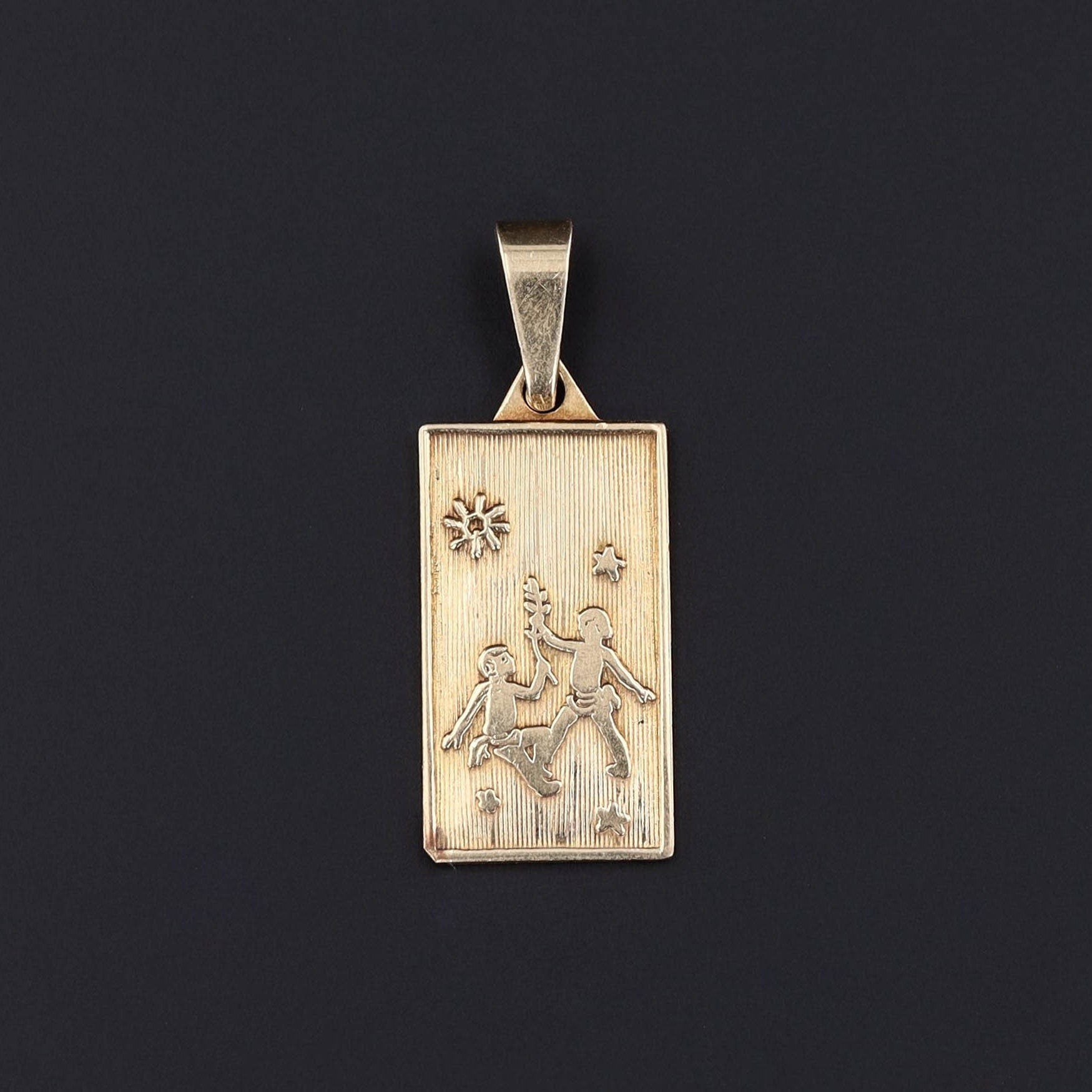 Gemini Pendant | Vintage Charm 