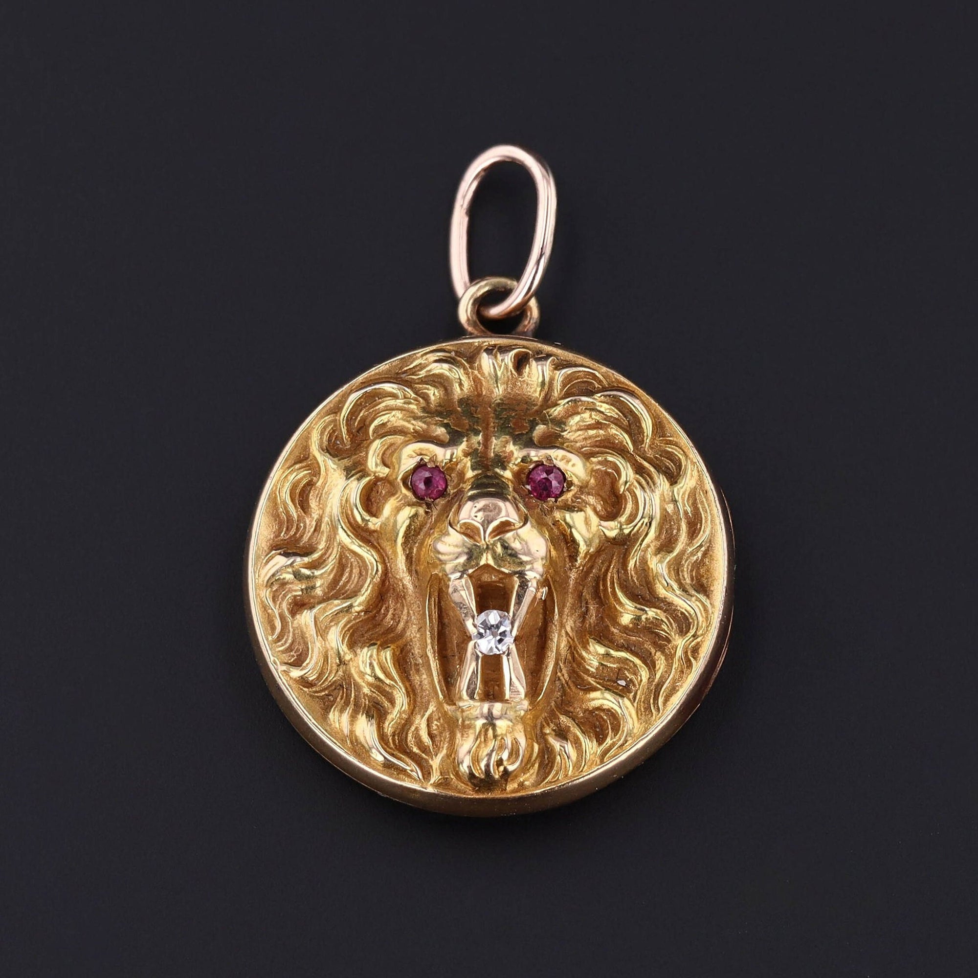 Lion Locket | Antique Lion Pendant 