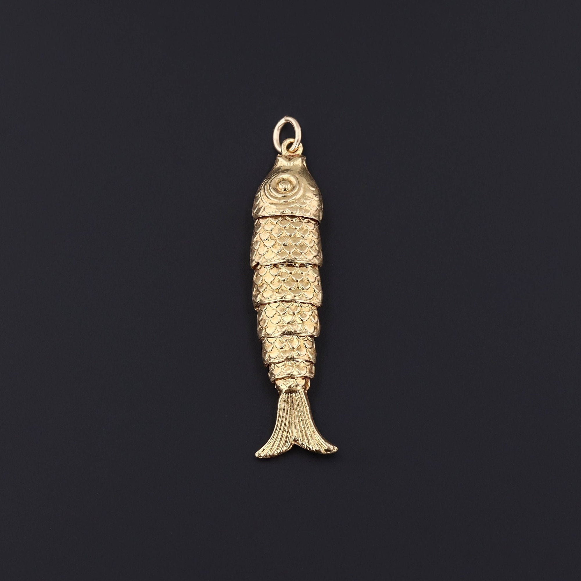 Vintage Movable Fish Pendant of 18k Gold