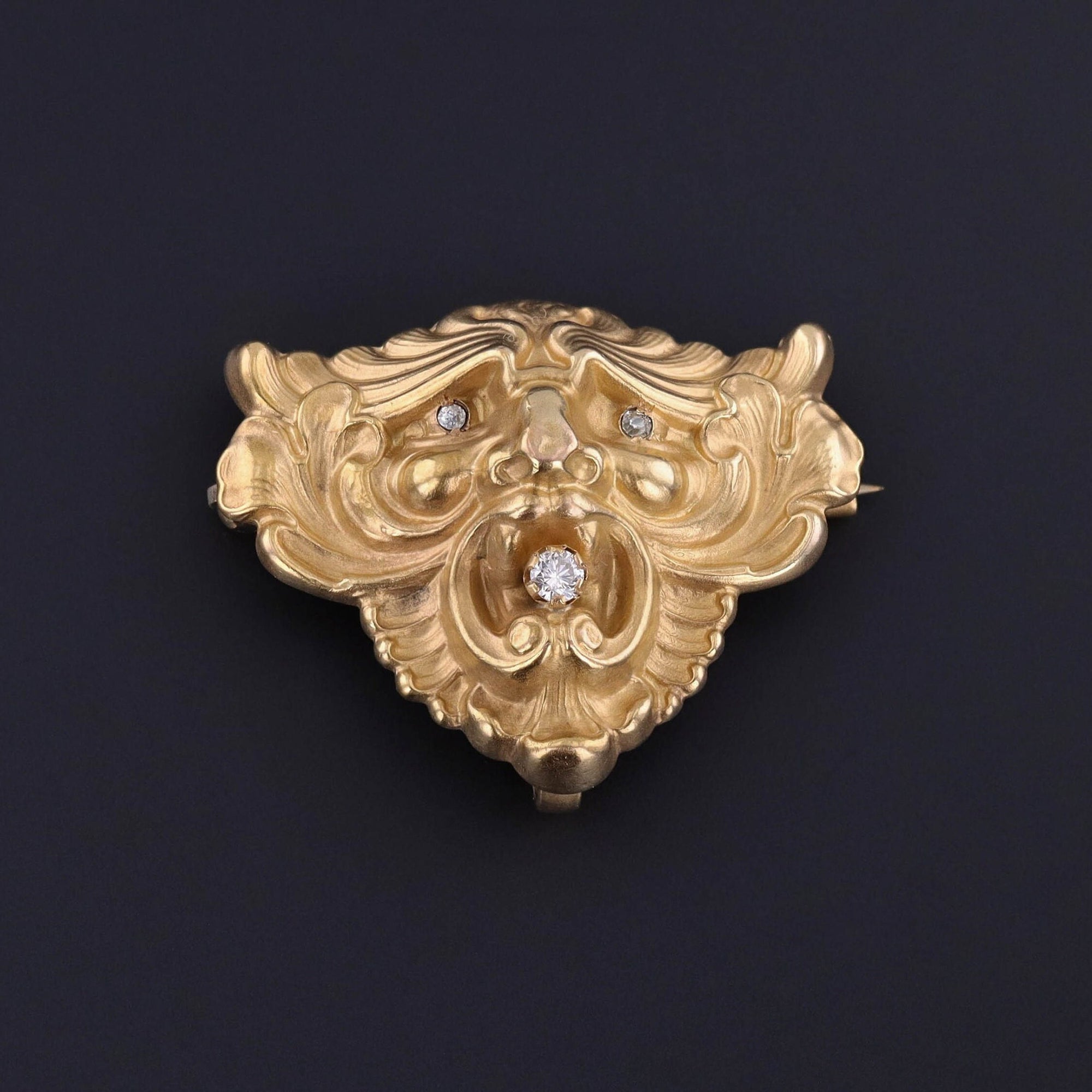 Antique Gargoyle Brooch of 12ct Gold