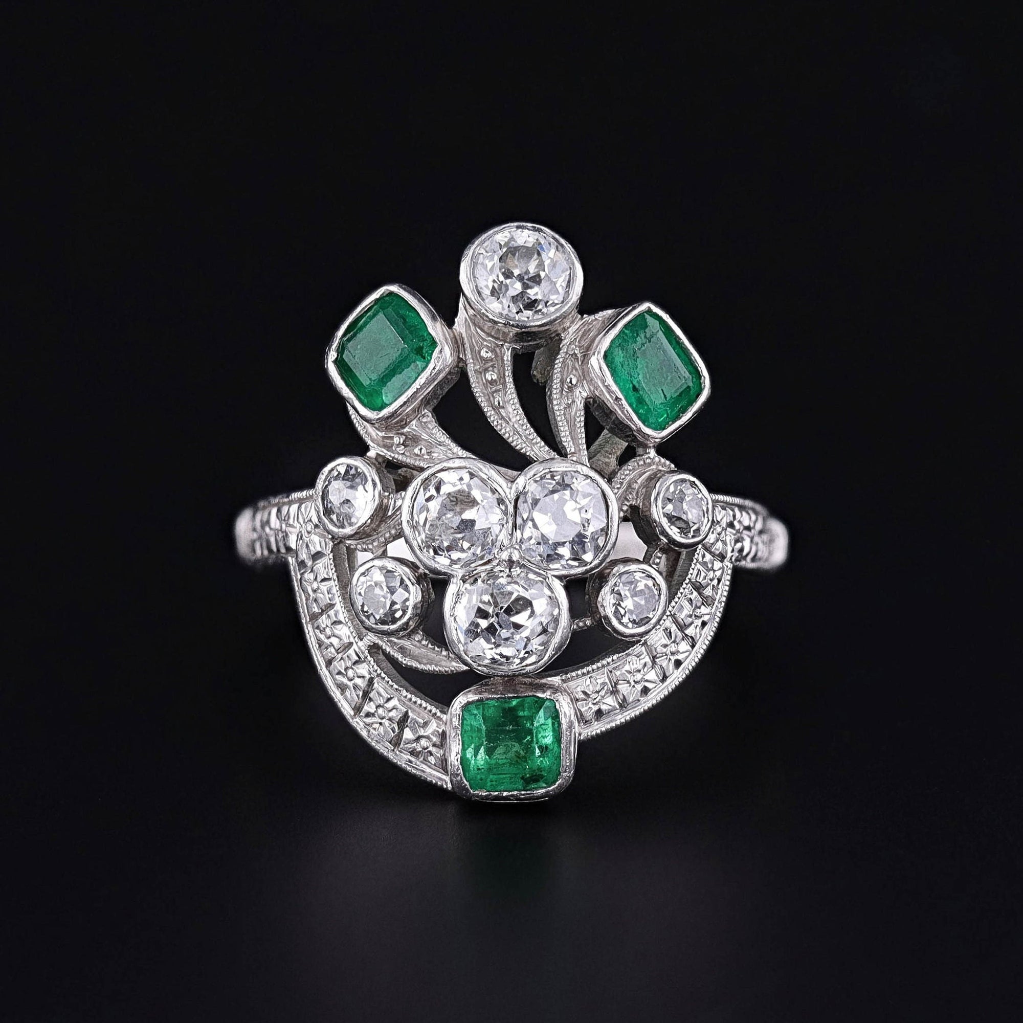 Vintage Art Deco Emerald and Diamond Ring of Platinum