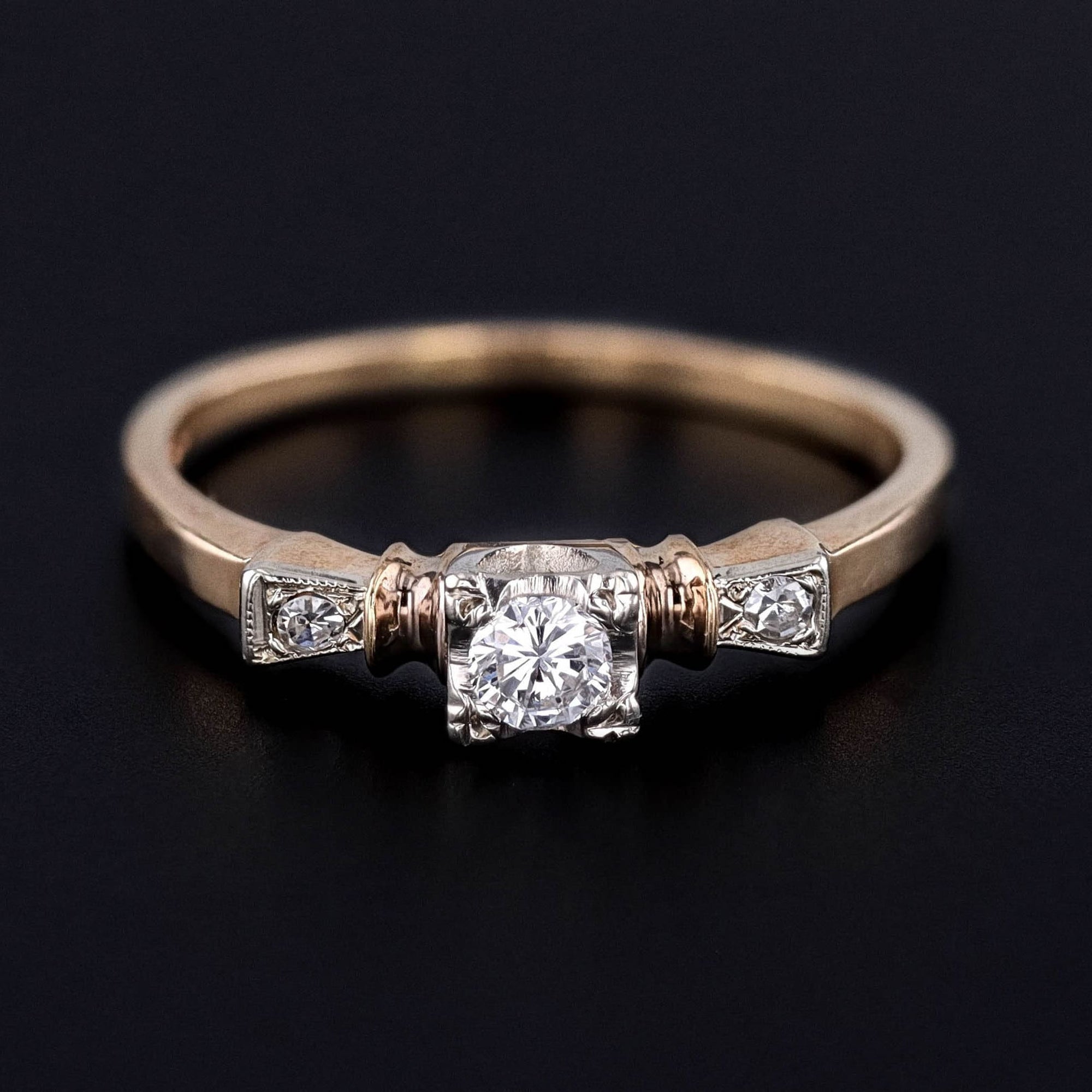 Vintage Engagement Ring of 14k Gold
