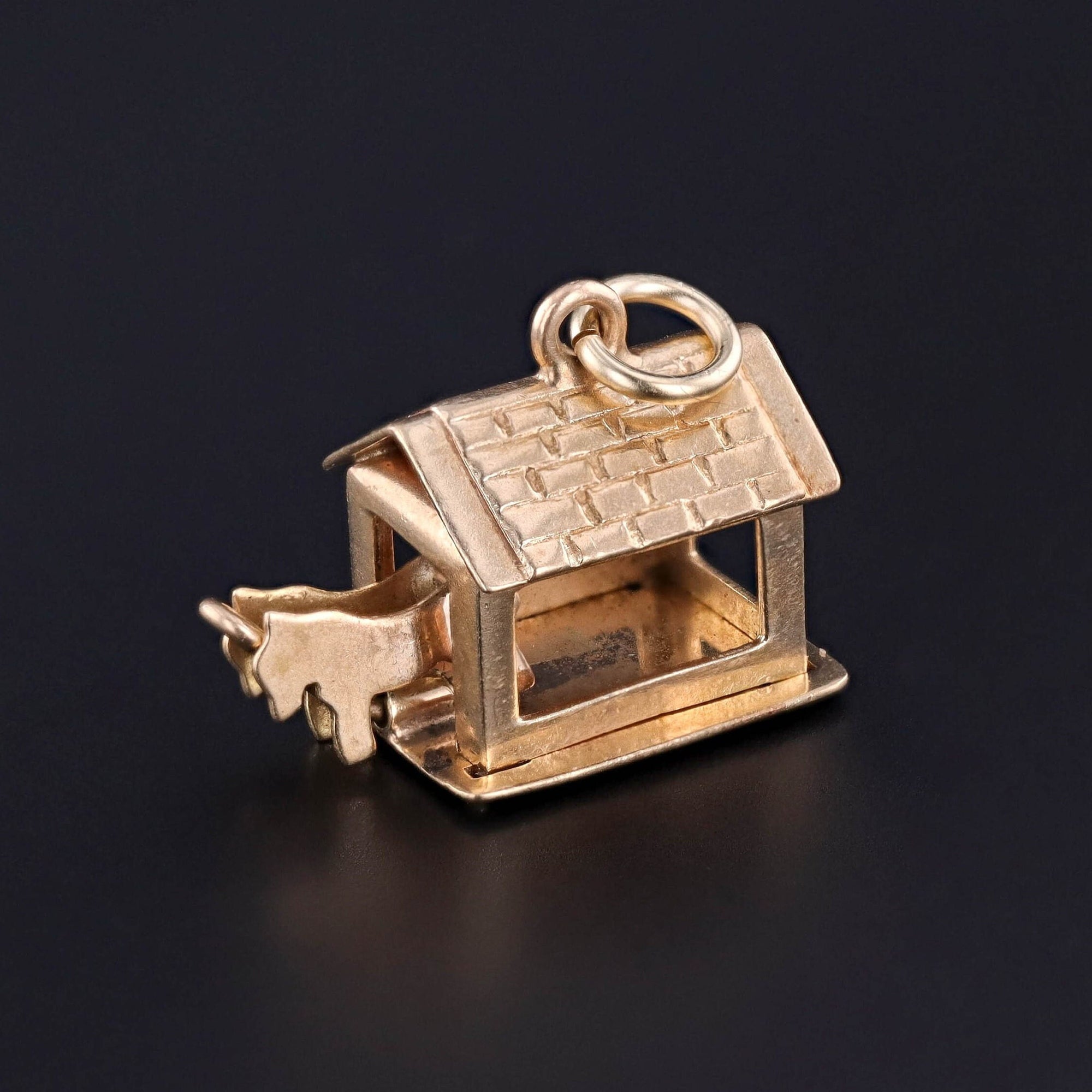 Vintage Horse Stable Charm of 14k Gold