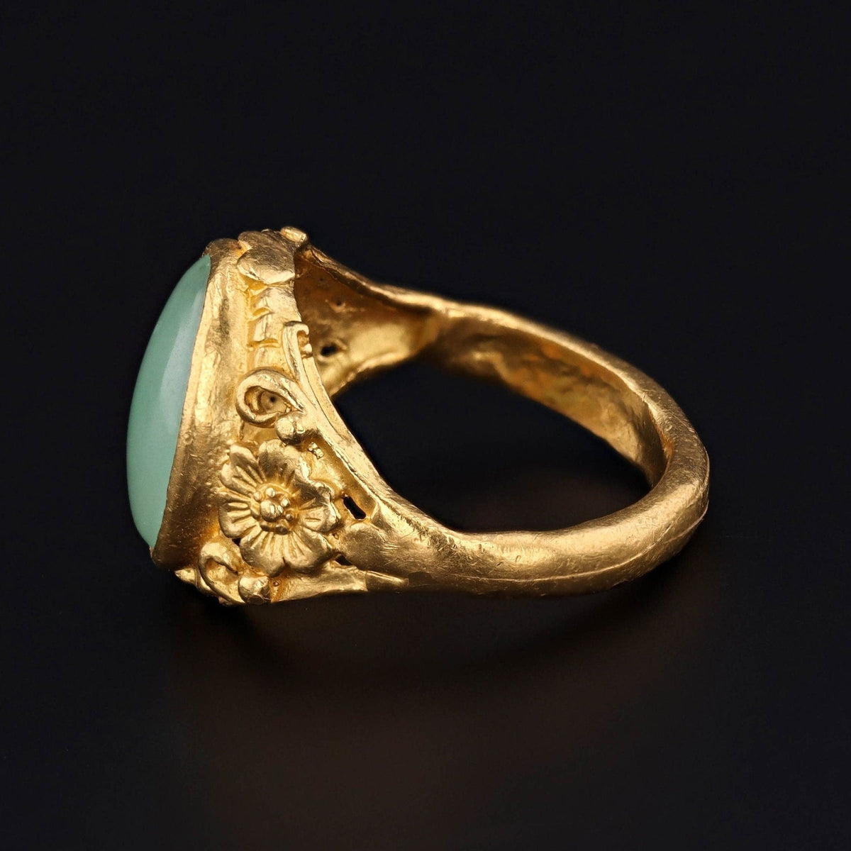 Jade Ring | Vintage Ring - Trademark Antiques