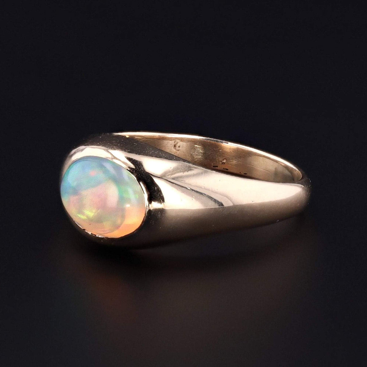 Opal Ring | Vintage 14k Gold RIng - Trademark Antiques