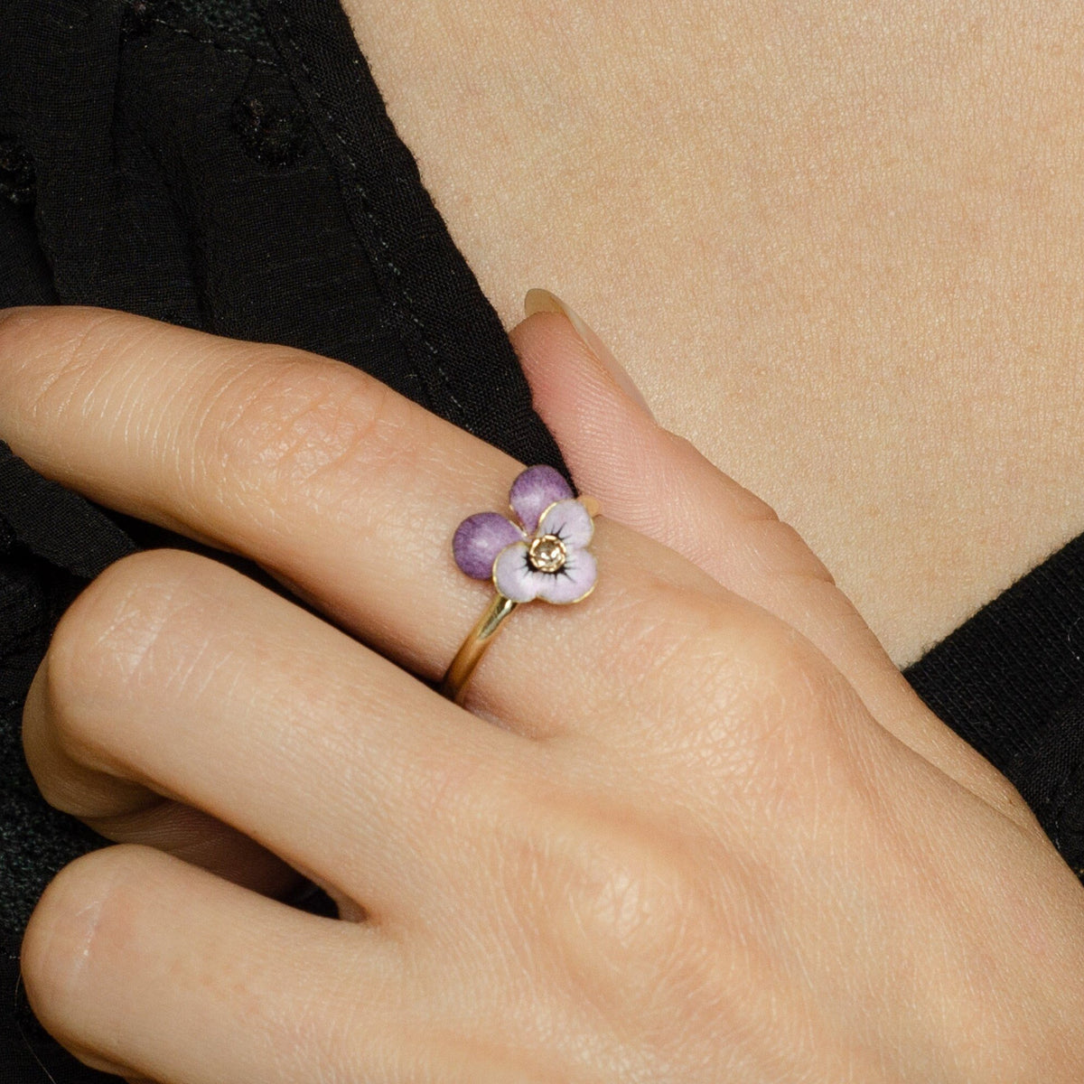 Pansy Ring | 14k Gold &amp; Purple Enamel Pansy Ring - Trademark Antiques
